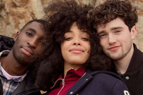 polyamorous communities in the us.